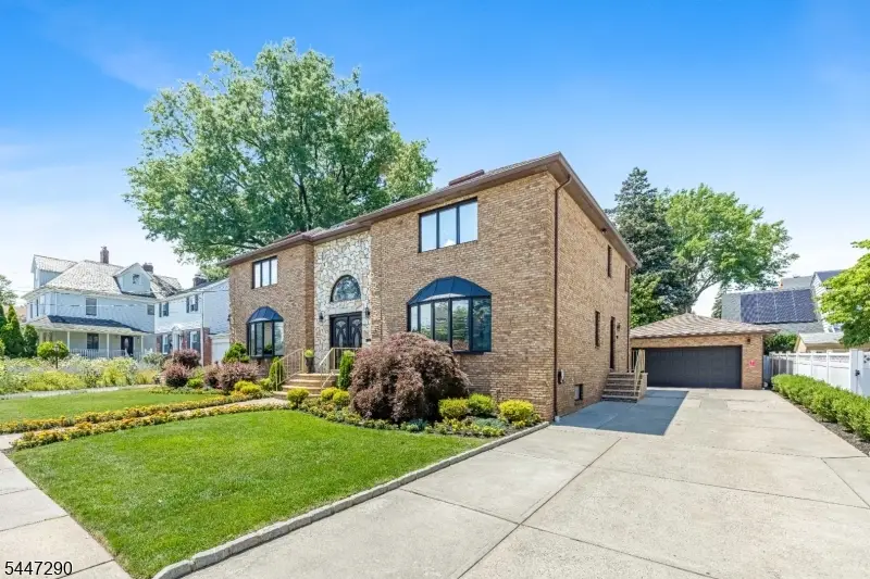 141 Burton Ave, Hasbrouck Heights, NJ 07604 - #2