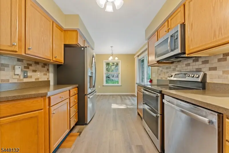 313 Brown Trl, Hopatcong, NJ 07843 - #3