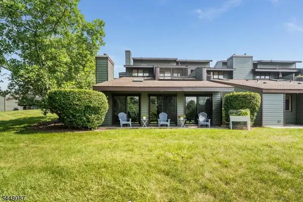 23 Highland Cir, Clinton Twp., NJ 08809