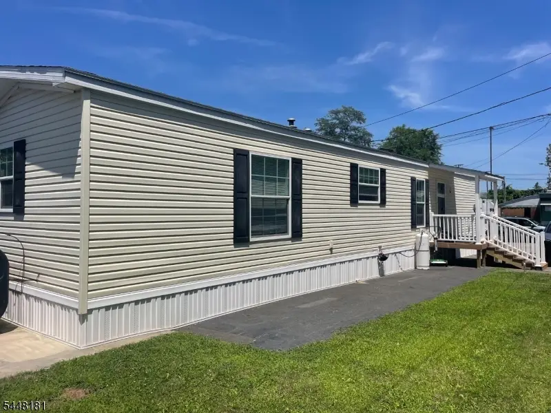 225 Albert St, Lodi, NJ 07644 - #1