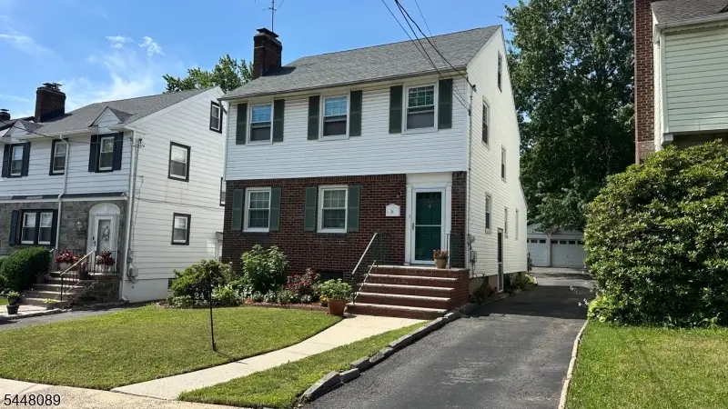 24 Cleveland Ave, Newark, NJ 07016 - #1