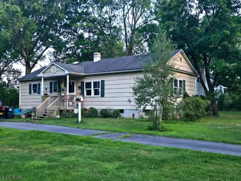 41 School Rd, Whitehouse Station, NJ 08889 - #1