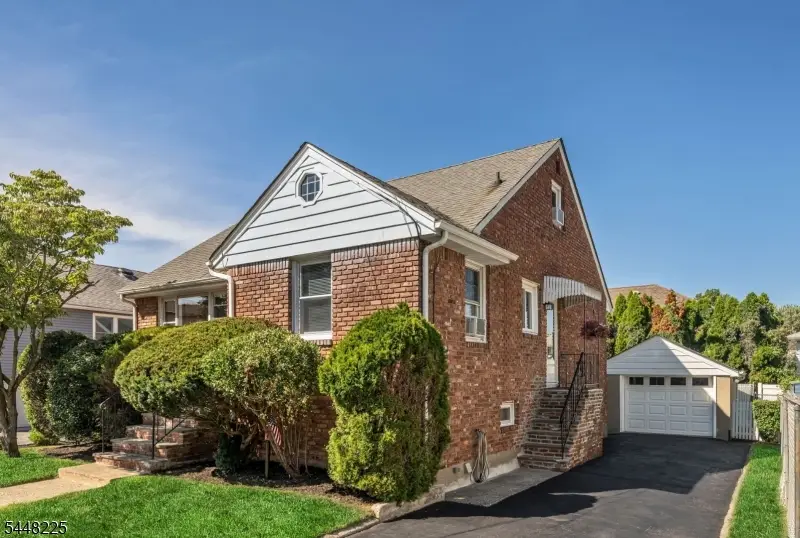 76 Coney Rd, Singac, NJ 07424 - #2