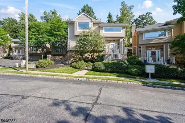 76 Blackburne Ter, West Orange Twp., NJ 07052