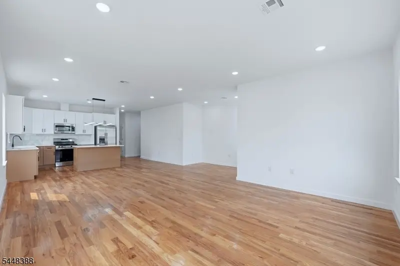 54 Pennsylvania Ave, Newark, NJ 07114 - #3
