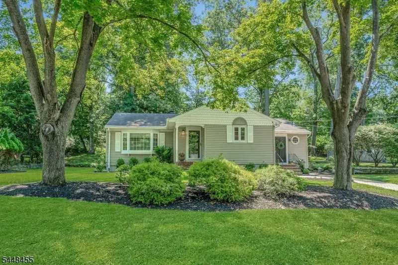 21 Hickory Dr, Oakland, NJ 07436 - #1