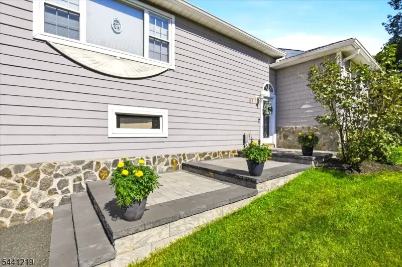 66 Minnisink Rd, Lake Hopatcong, NJ 07849 - #3