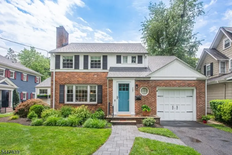 707 Prospect St, Westfield, NJ 07090 - #1