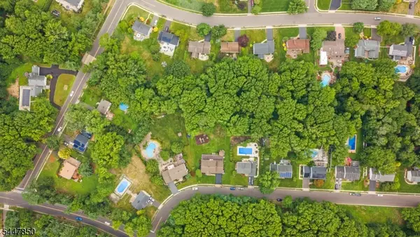 5 Brookside Cir, Marlboro Twp., NJ 07746