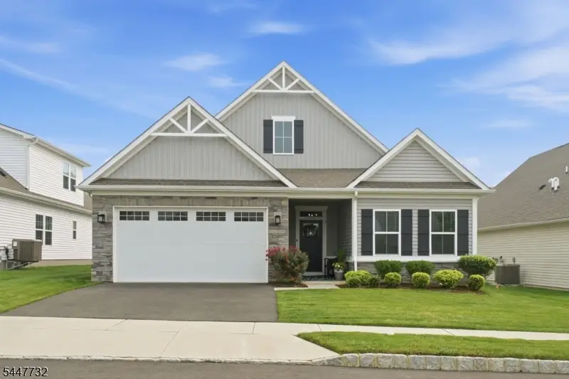 5 Harris Hawk Rd, Washington, NJ 07882 - #1