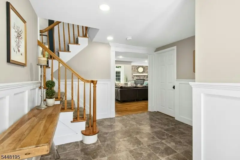 356 Longview Dr, Mountainside, NJ 07092 - #3