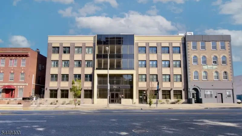 90 Clinton Ave #407, Newark, NJ 07114 - #1