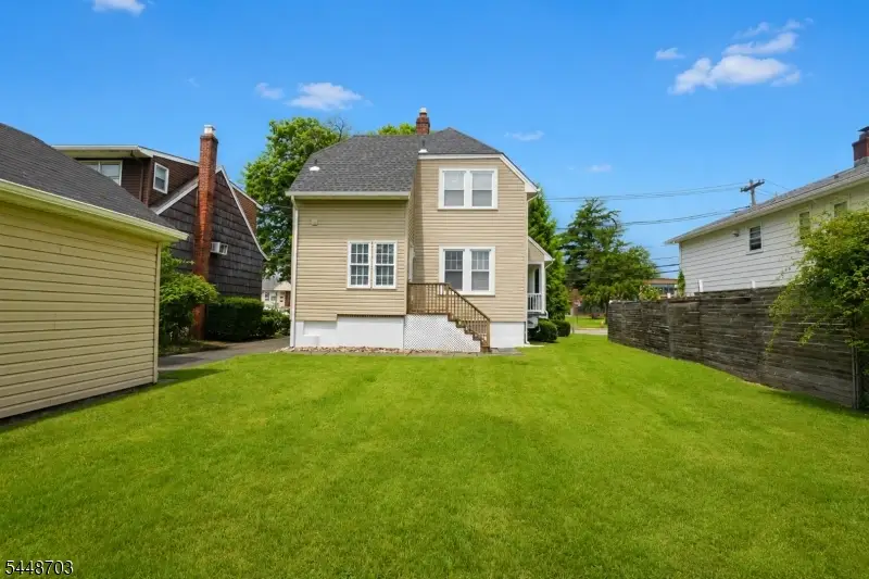 328 Mayhill St, Saddle Brook, NJ 07663 - #3