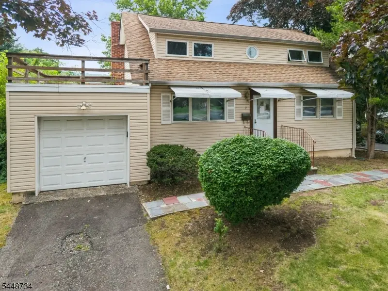 7 E Side Ave, Vauxhall, NJ 07088 - #1