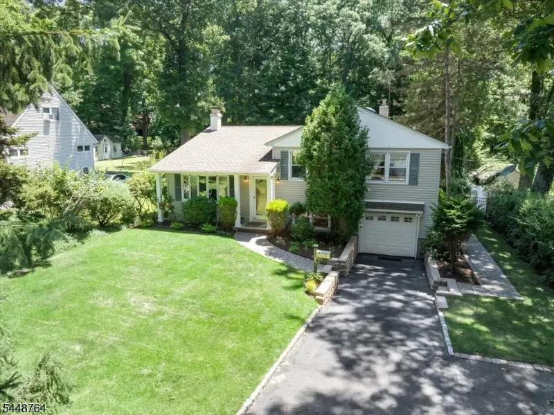 85 Page Dr, Oakland, NJ 07436 - #3