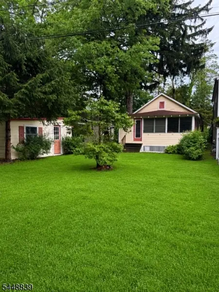 23 Notch Rd, Newfoundland, NJ 07435 - #1