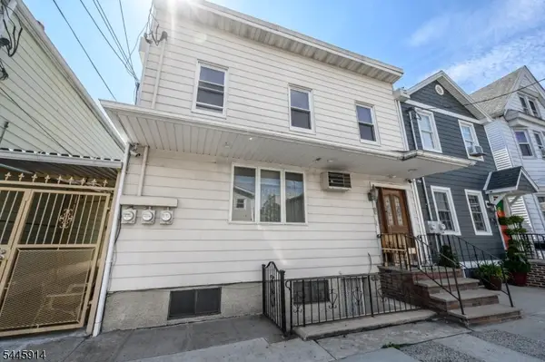 94 Van Buren St, Newark City, NJ 07105