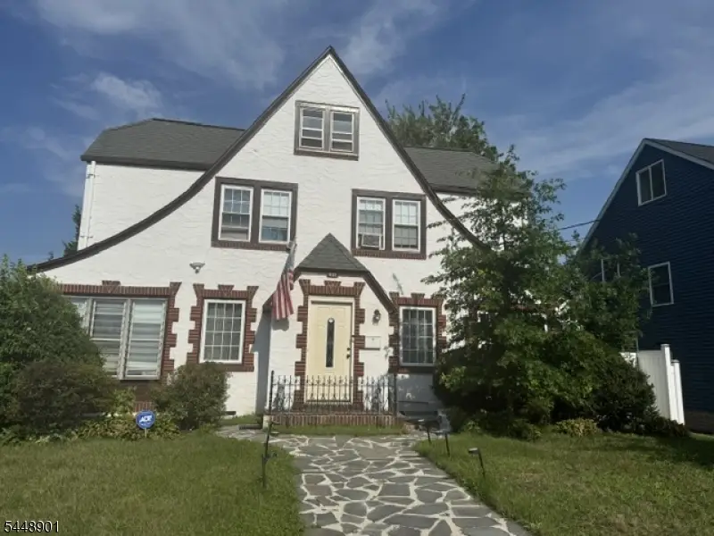 449 E 40th St, Paterson, NJ 07504 - #1