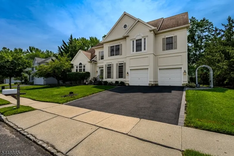18 Hartlander St, East Brunswick, NJ 08816 - #3