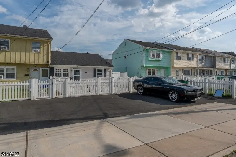 30 Warren St, Carteret, NJ 07008 - #2