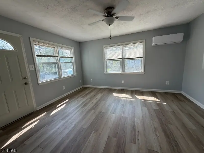 6 Maple Ln, Hampton, NJ 08827 - #3
