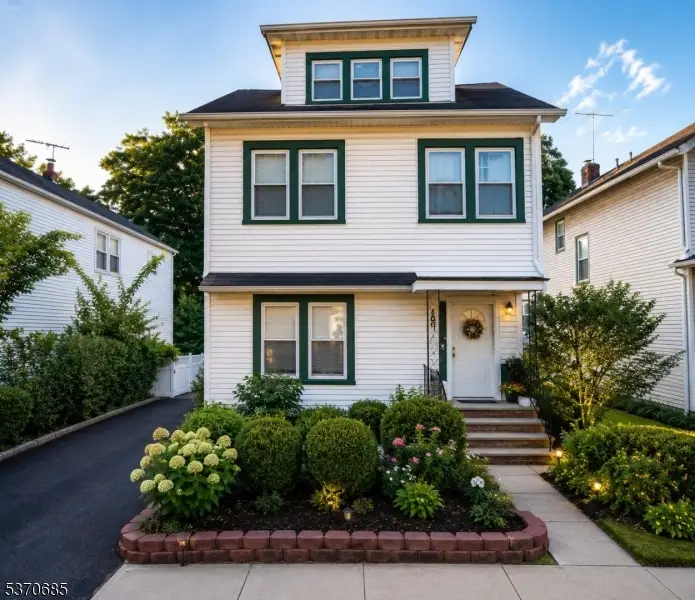 16 Rosedale Ave #2, Montclair, NJ 07042 - #1