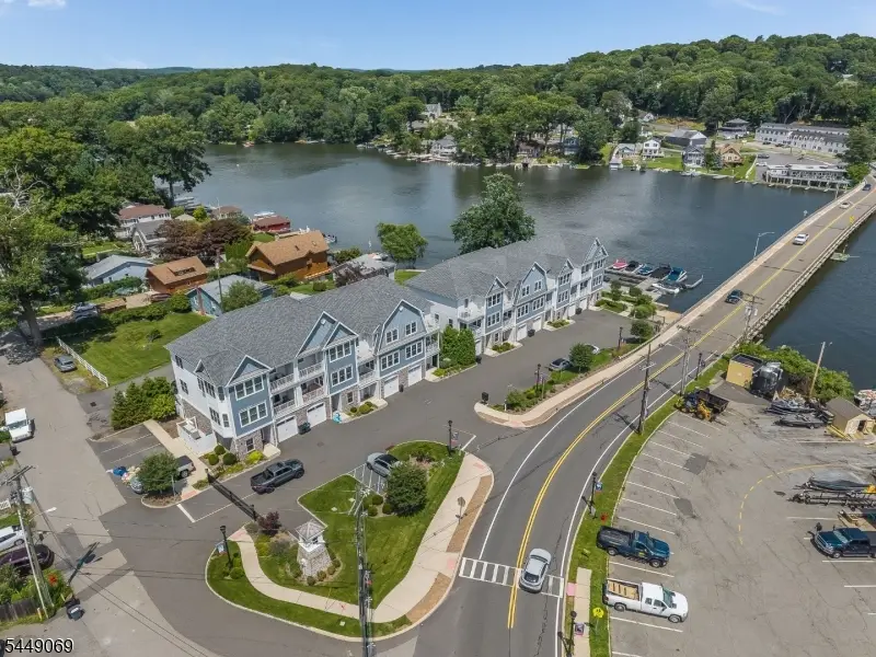 468-4 River Styx Rd #4, Hopatcong, NJ 07843 - #1