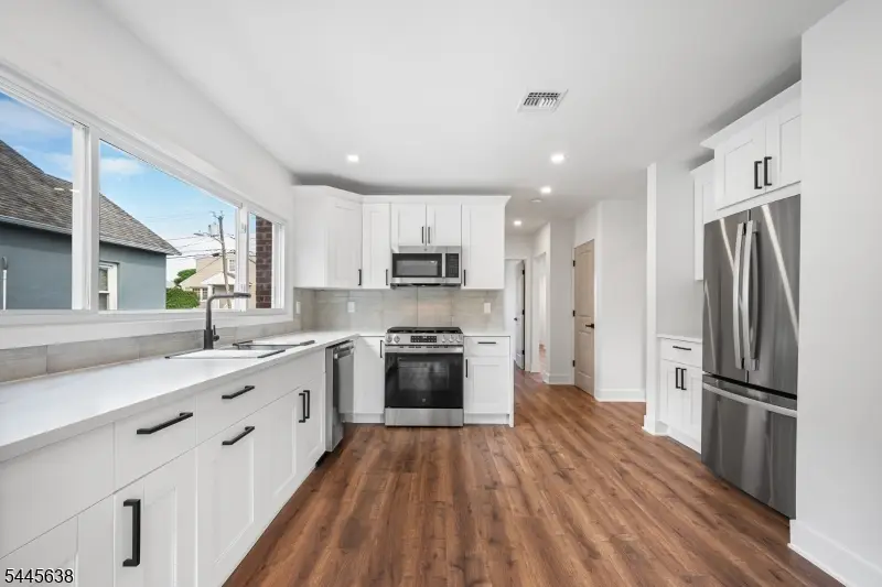 15 Dunkerly St, Totowa, NJ 07512 - #3
