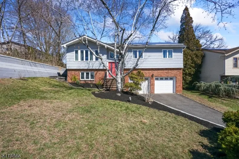 15 Wanda Ct, Clifton, NJ 07014 - #1