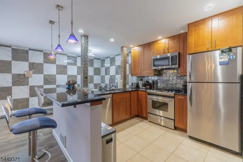 1190 W St George C31c031 #C 31, Linden, NJ 07036 - #1