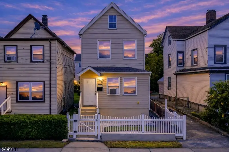 373 Oak St, Passaic, NJ 07055 - #1