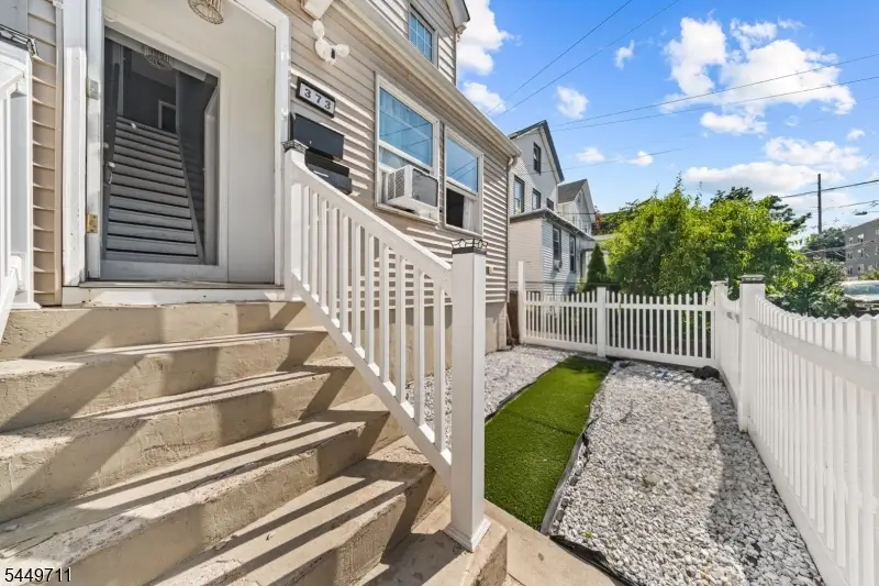 373 Oak St, Passaic, NJ 07055 - #3