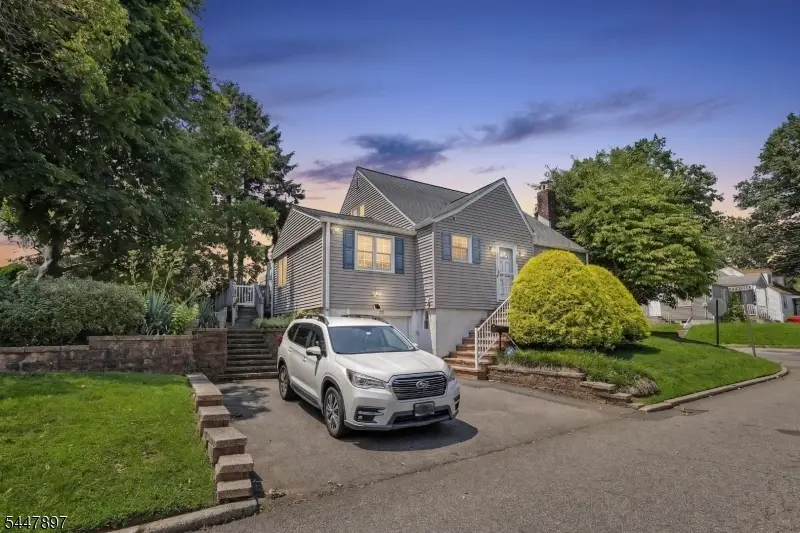 92 Silver Lake Ave, Edison, NJ 08817 - #1