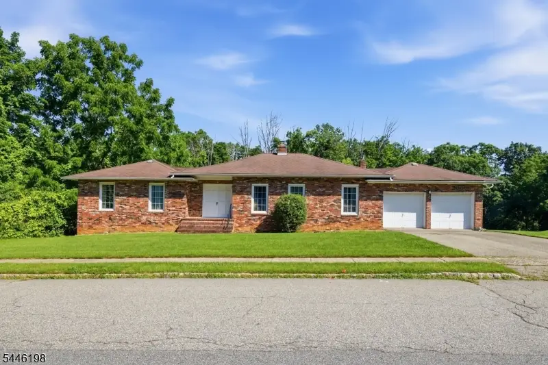12 Aldersgate Cir, Mount Olive, NJ 07828 - #1