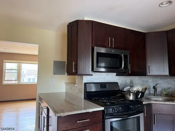 160 Evergreen Road #20B, Edison Twp., NJ 08837