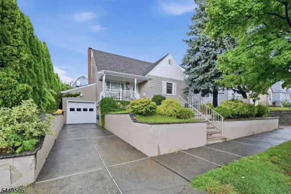 647-649 Devon St, Kearny Town, NJ 07032
