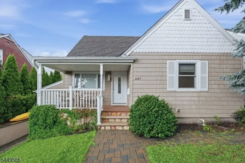 647-649 Devon St, Kearny, NJ 07032 - #2