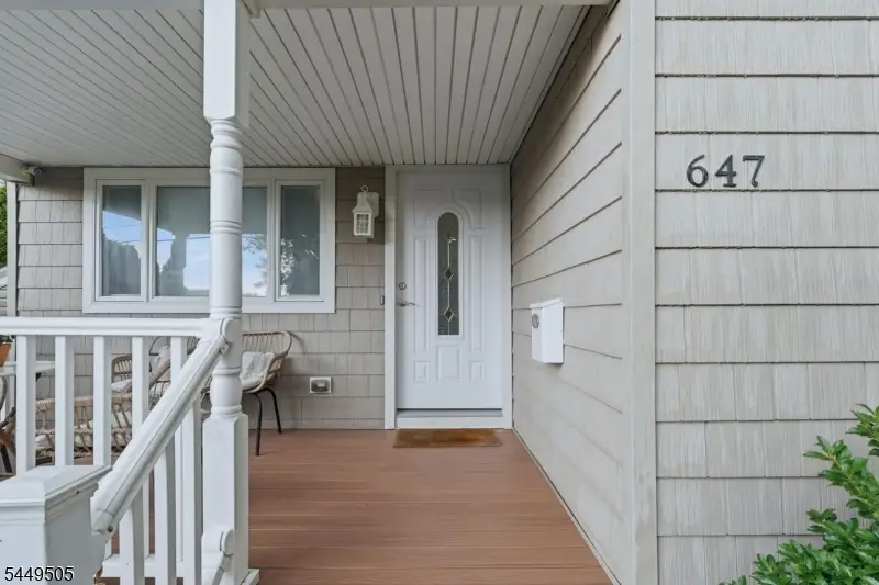 647-649 Devon St, Kearny, NJ 07032 - #3