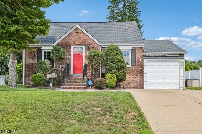 11 Taggart Way, Saddle Brook, NJ 07663 - #1