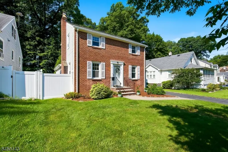 11 Monroe Avenue, Roseland, NJ 07068 - #3