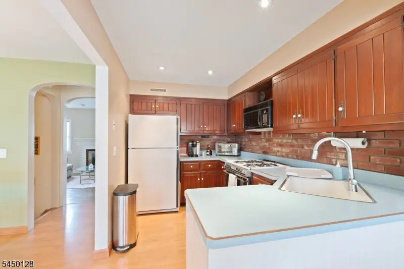4-29 Summit Ave, Fair Lawn, NJ 07410 - #3