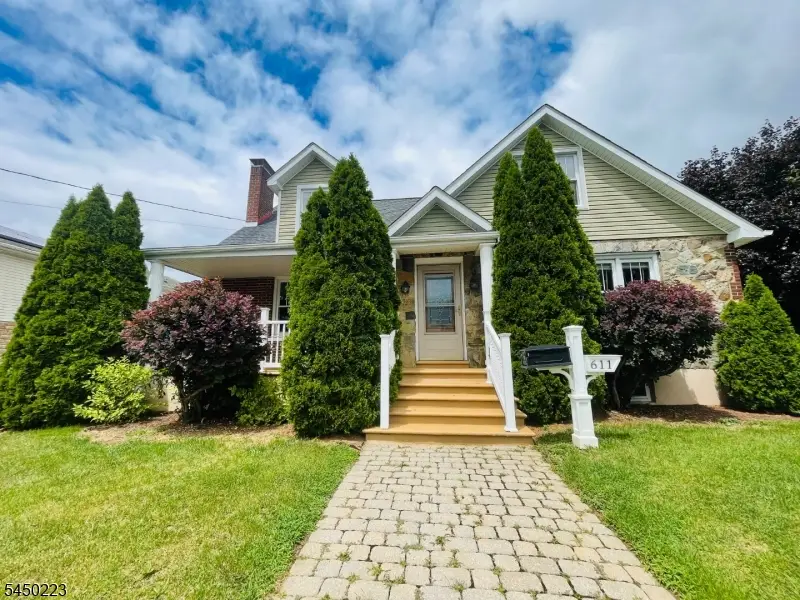 611 Corliss Ave, Phillipsburg, NJ 08865 - #2
