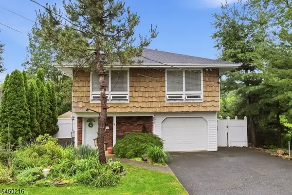 4 Park Pl, Pompton Lakes Boro, NJ 07442