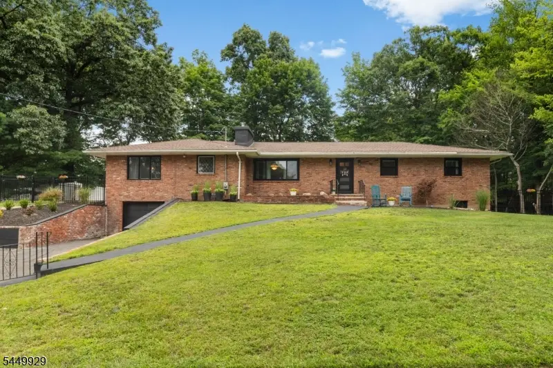 49 Dogwood Dr, Oakland, NJ 07436 - #1