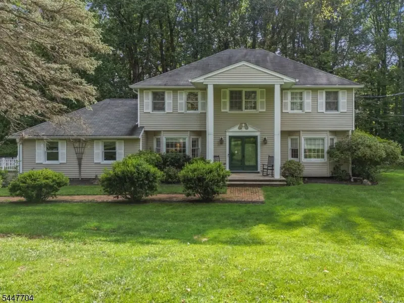 6 Cowie Rd, Chester, NJ 07930 - #2
