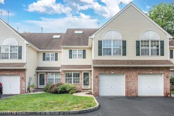 11 Cooper Ln, Long Hill Twp., NJ 07946