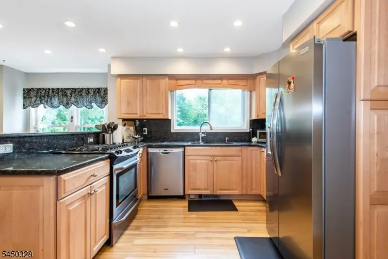 26 Countryside Rd, Knowlton, NJ 07832 - #3