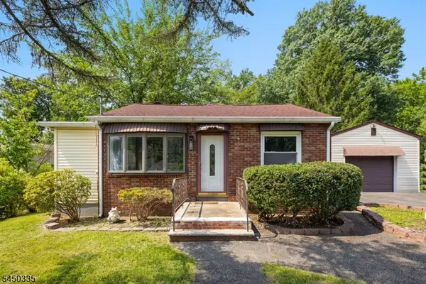 618 Wood Ave, North Brunswick Twp., NJ 08902