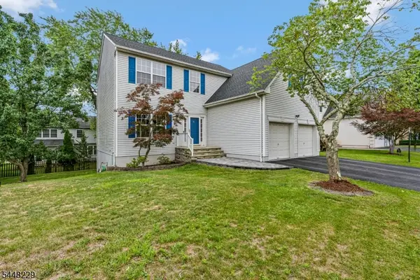 19 Heinrick Way, Bridgewater Twp., NJ 08807