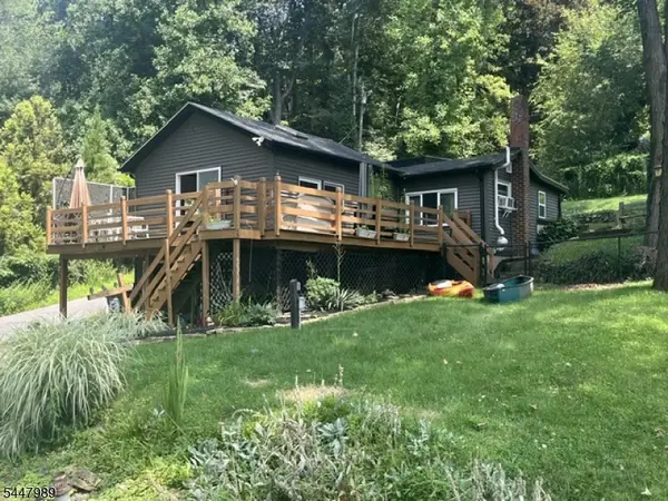 74 Lakeside Dr North, Liberty Twp., NJ 07823